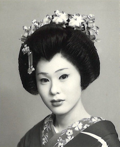 半玉時代の福了子さん　画像提供:東京浅草組合