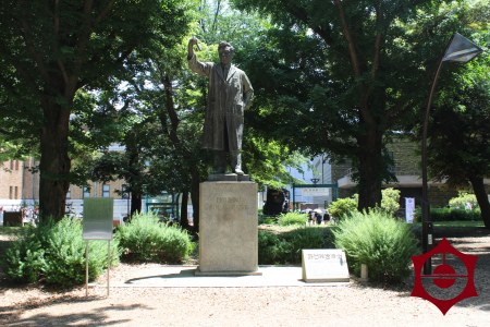 野口英世銅像